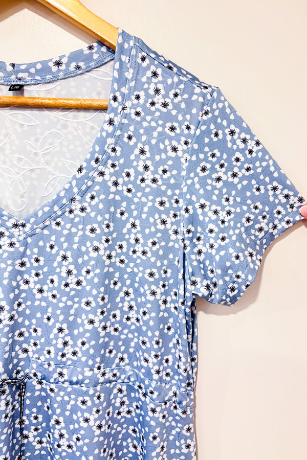 Robe bleue fleurie (l)-Rien ne se perd, tout se crée-La Penderie du Paradis 🕊