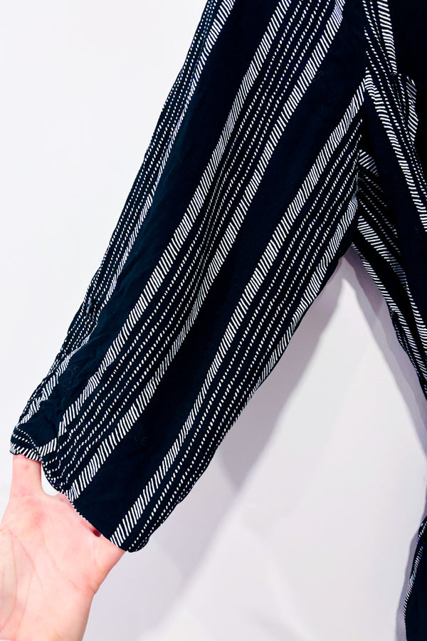 Robe chemisier noire et blanche rayée (l)-Reitmans-La Penderie du Paradis 🕊