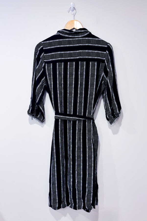 Robe chemisier noire et blanche rayée (l)-Reitmans-La Penderie du Paradis 🕊