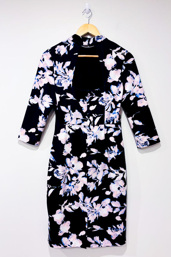 Robe noire fleurie à col montant (s)-Eliza J-La Penderie du Paradis 🕊