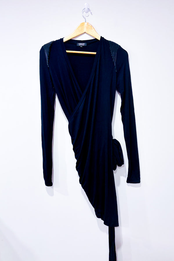 Robe porte-feuille noire avec pierres aux épaules (xs/s)*-ODASI Denis Gagnon-La Penderie du Paradis 🕊