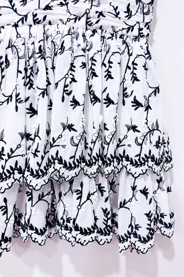 Robe Dora blanche et noire avec fleurs brodées (m)*-Majorelle-La Penderie du Paradis 🕊