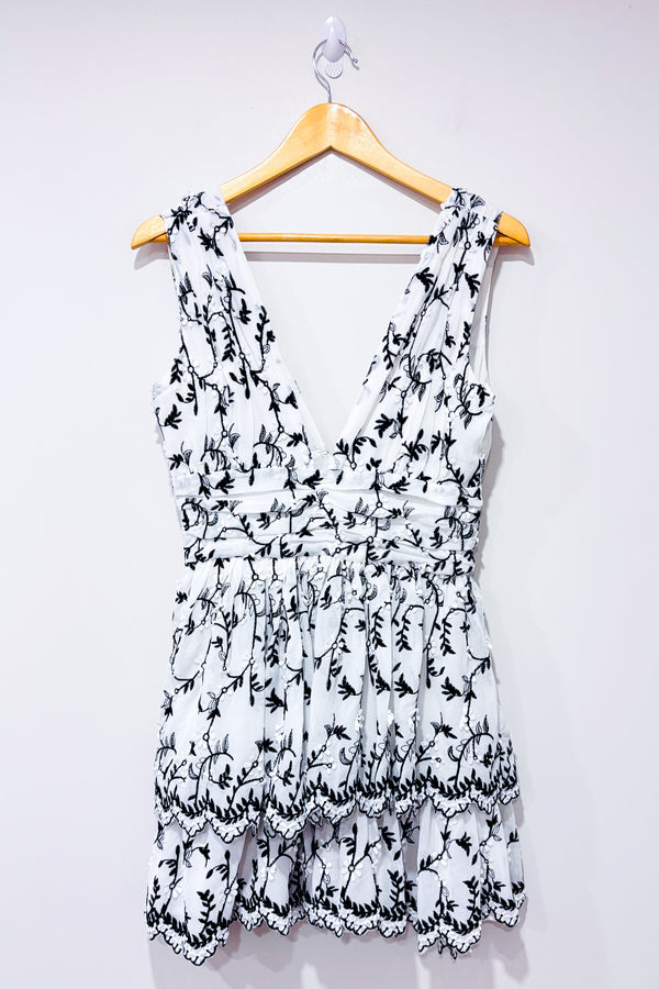 Robe Dora blanche et noire avec fleurs brodées (m)*-Majorelle-La Penderie du Paradis 🕊