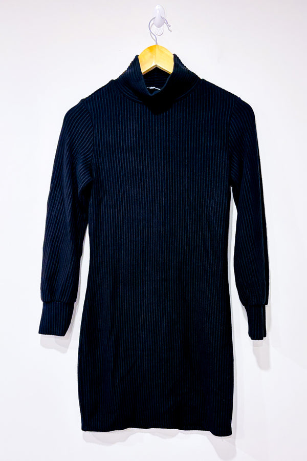 Robe noire côtelée à col haut (s)* seconde main - Tash + Sophie- La Penderie du Paradis