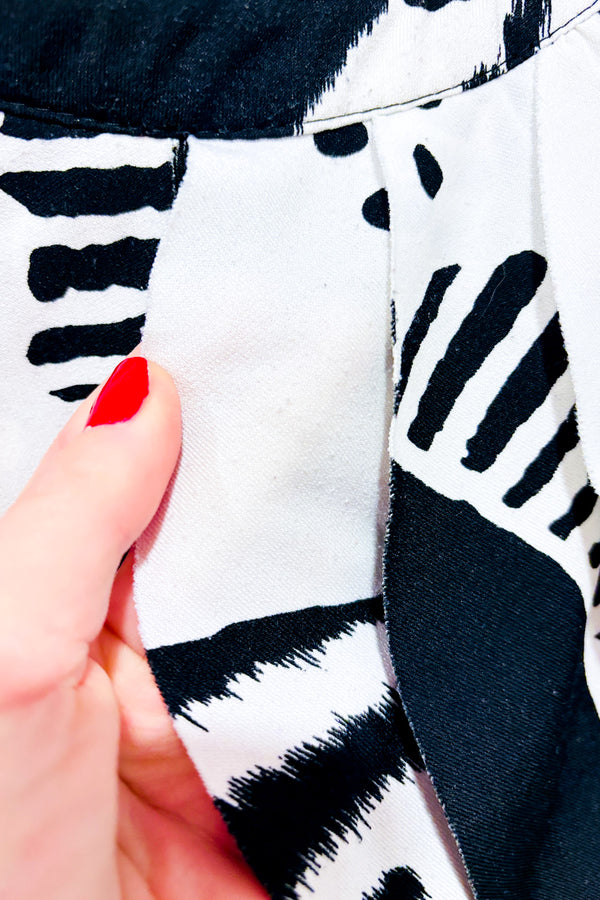 Robe noire et blanche à motifs et volants seconde main - Papillon- La Penderie du Paradis