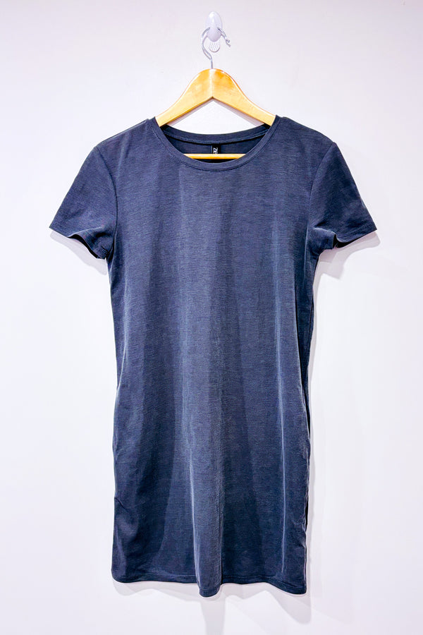 Robe t-shirt grise à poches* seconde main - Zara- La Penderie du Paradis