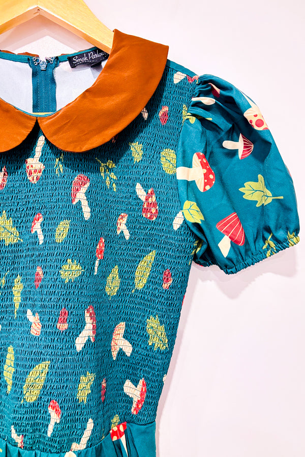 Robe verte et brune avec champignons* seconde main - Smak Parlour- La Penderie du Paradis