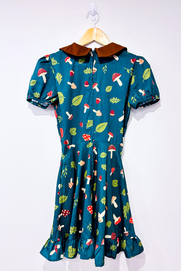 Robe verte et brune avec champignons* seconde main - Smak Parlour- La Penderie du Paradis