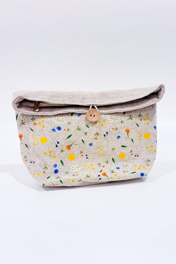 Trousse cosmétique beige avec fleurs seconde main - Yves Rocher- La Penderie du Paradis