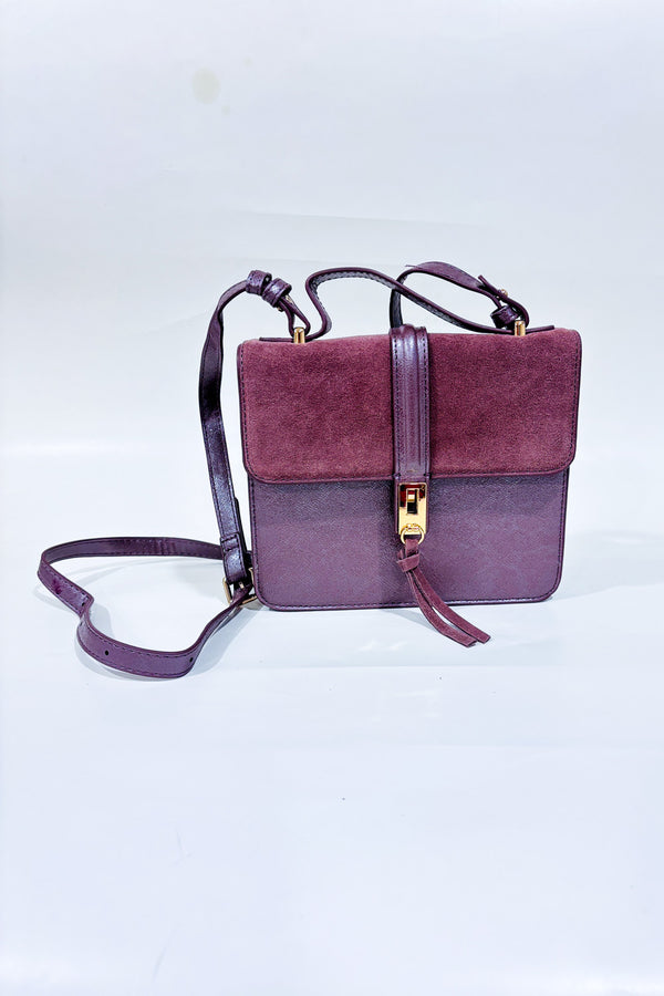 Sac à bandoulière mauve scintillant effet suédine* seconde main - Moda Luxe- La Penderie du Paradis