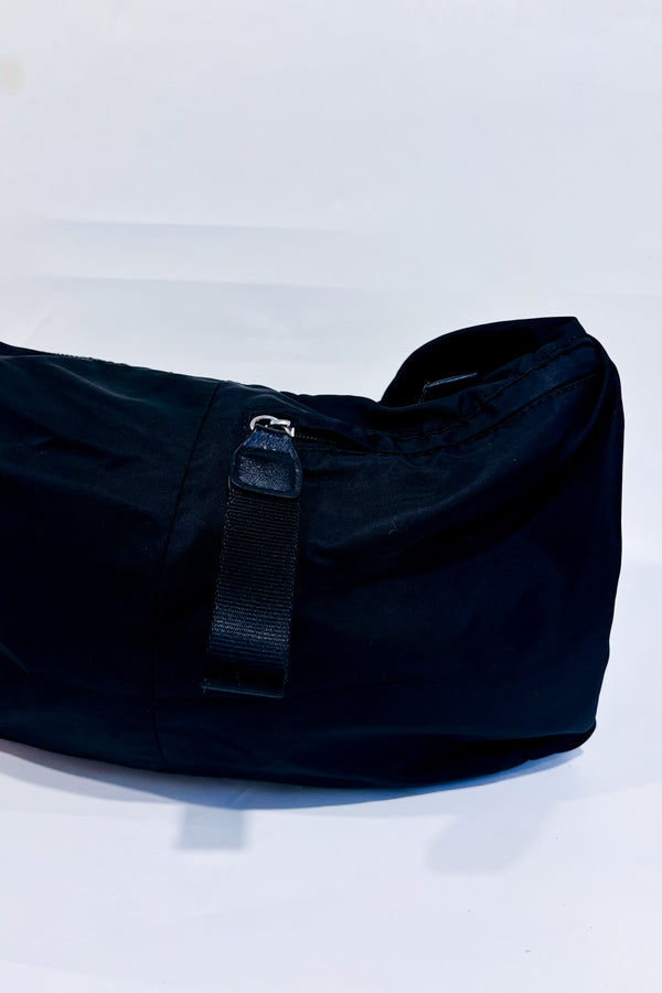 Sac à main noir en nylon seconde main - Simons- La Penderie du Paradis