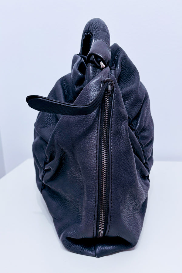 Sac à main gris en cuir froncé* seconde main - Furla- La Penderie du Paradis