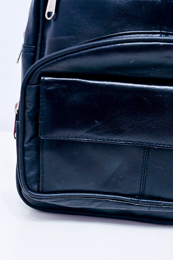 Petit sac à dos noir en cuir* seconde main - Autres- La Penderie du Paradis