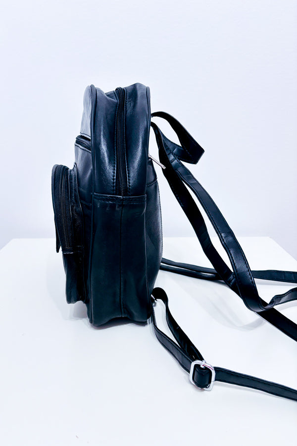 Petit sac à dos noir en cuir* seconde main - Autres- La Penderie du Paradis