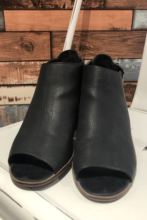 Sandales noires faux cuir (8) seconde main Denver Hayes   
