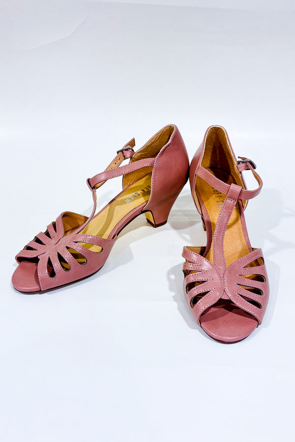 Chaussures ouvertes rétro rose pâle à talon* seconde main - Chelsea Crew- La Penderie du Paradis