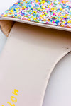 Sandales plates blanches avec paillettes multicolores seconde main - Fashion- La Penderie du Paradis