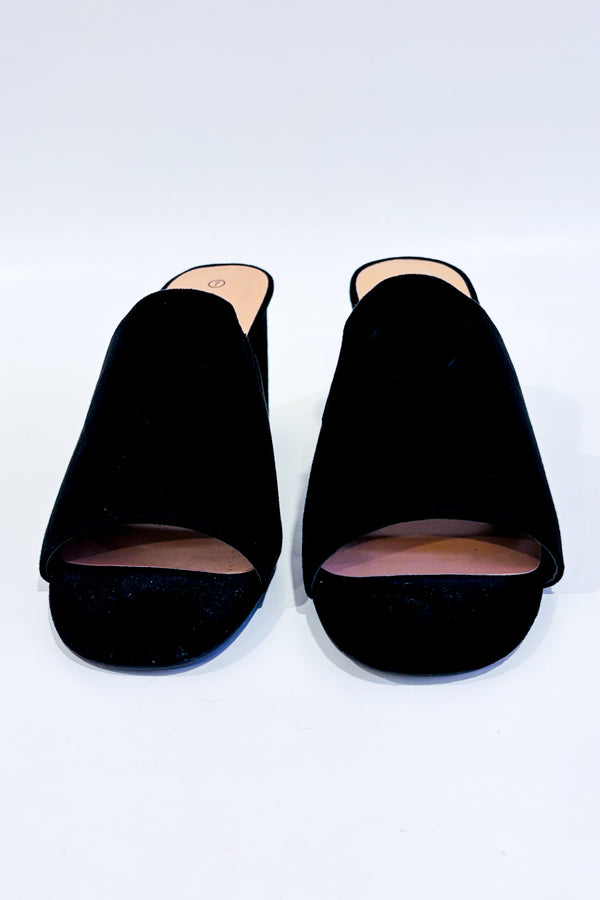 Sandales slip-on noires (7)-Ardene-La Penderie du Paradis 🕊