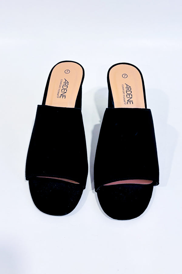 Sandales slip-on noires (7)-Ardene-La Penderie du Paradis 🕊