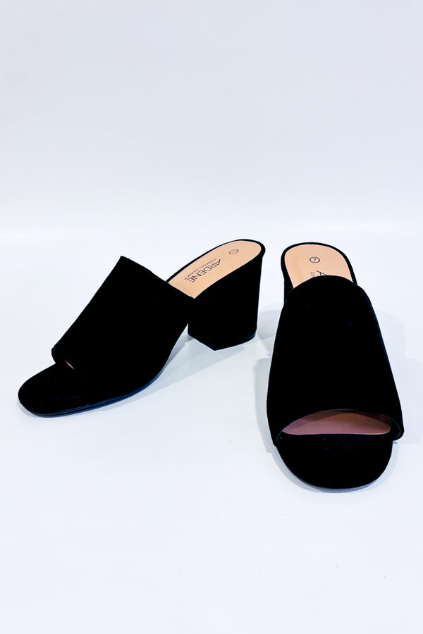 Sandales slip-on noires (7)-Ardene-La Penderie du Paradis 🕊