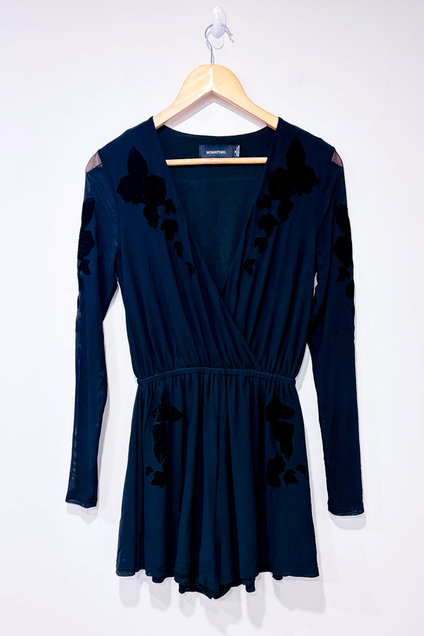 Romper noir avec fleurs de velours (xs)-MINKPINK-La Penderie du Paradis 🕊