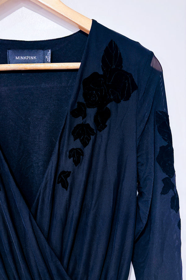 Romper noir avec fleurs de velours (xs)-MINKPINK-La Penderie du Paradis 🕊