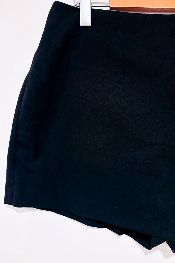 Jupe-short noire (l)-Reitmans-La Penderie du Paradis 🕊