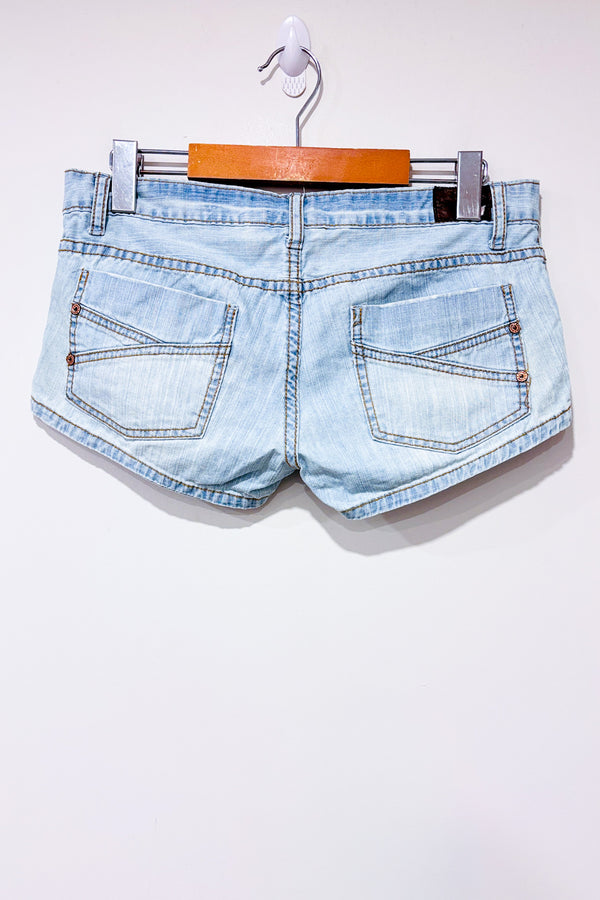 Mini short bleu pâle en jeans à taille basse (m)-Bilabong-La Penderie du Paradis 🕊