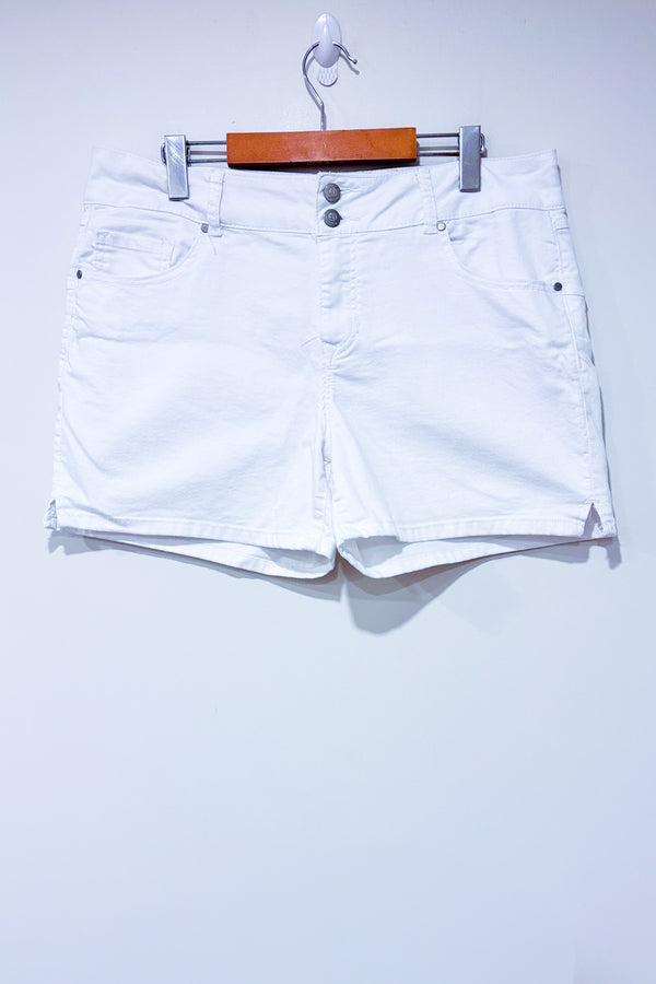 Short blanc en jeans seconde main - D. Jeans- La Penderie du Paradis