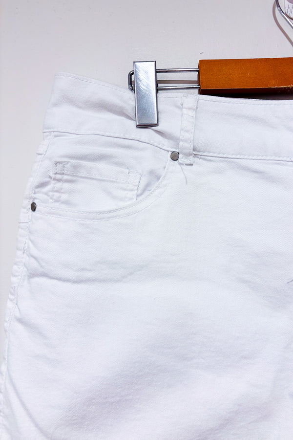 Short blanc en jeans seconde main - D. Jeans- La Penderie du Paradis