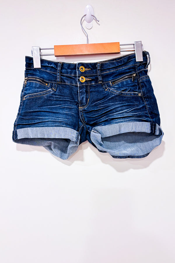 Mini-short taille basse en jeans bleu foncé seconde main - Dynamite- La Penderie du Paradis