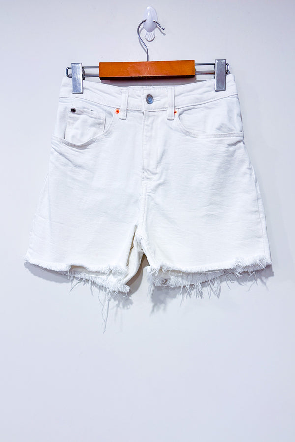 Short blanc en jeans à taille haute seconde main - H&M- La Penderie du Paradis