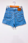 Mini short en jeans bleu à taille haute* seconde main - Levi's- La Penderie du Paradis