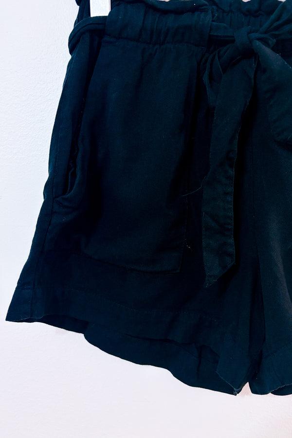Short taille haute noir à ceinture seconde main - Dynamite- La Penderie du Paradis