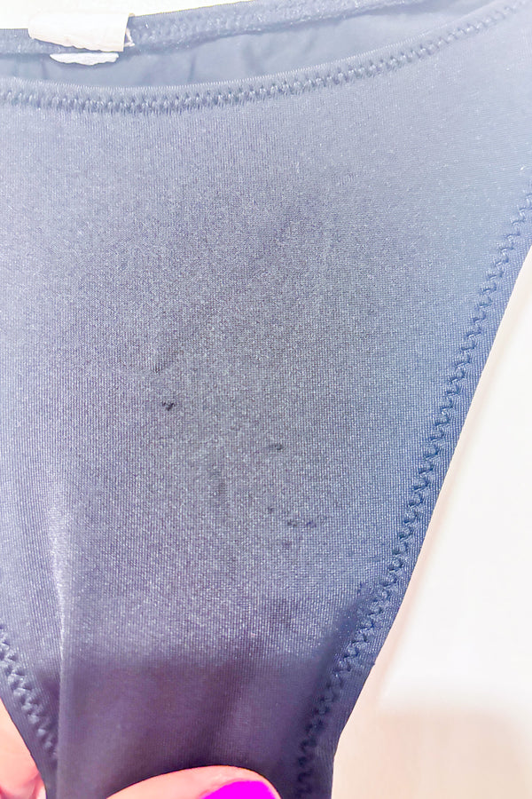 Culotte noire décorées de strass ''LOVE'' seconde main - SHEIN- La Penderie du Paradis