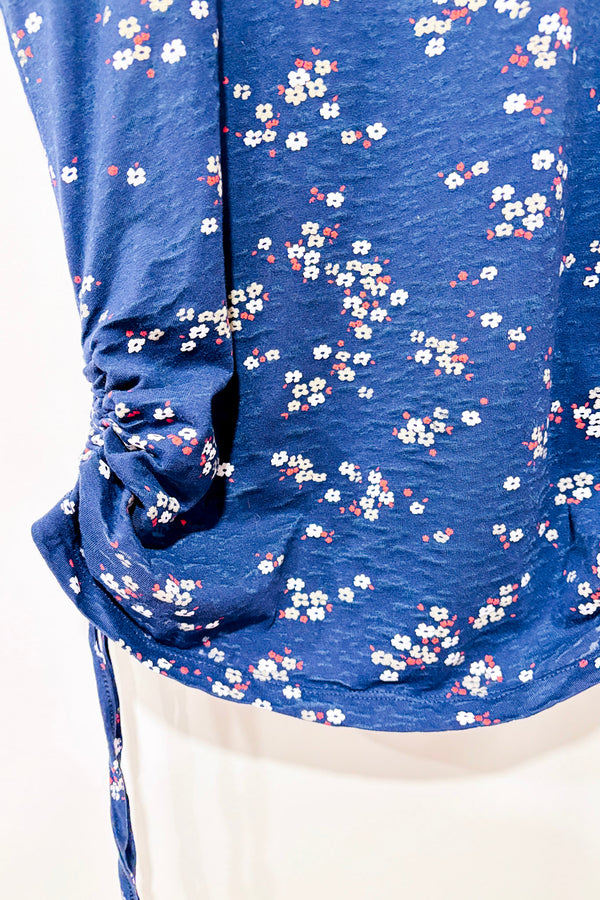 T-shirt bleu fleuri avec côtés ajustables (m)-mySTYLE-La Penderie du Paradis 🕊