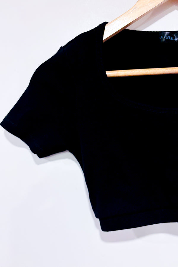 T-shirt crop top côtelé noir (s)-SWS Streetwear Society-La Penderie du Paradis 🕊