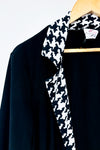 Veste courte noire et blanche motif pied de poule (m/l) -- La Penderie du Paradis ?