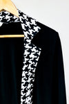 Veste courte noire et blanche motif pied de poule (m/l) -- La Penderie du Paradis ?