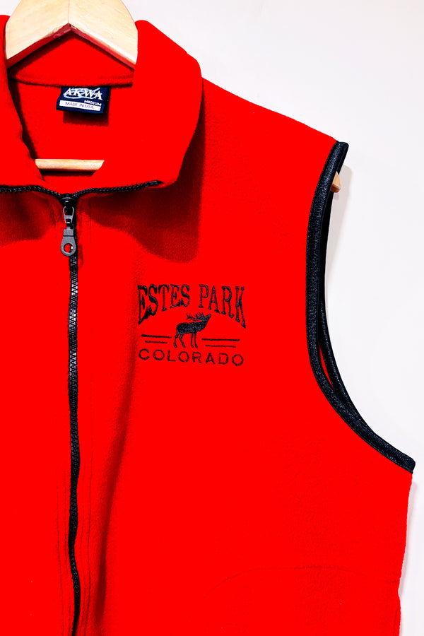 Veste sans manche vintage rouge en polar ''Estes Park Colorado'' (m) - Homme-AKWA-La Penderie du Paradis 🕊