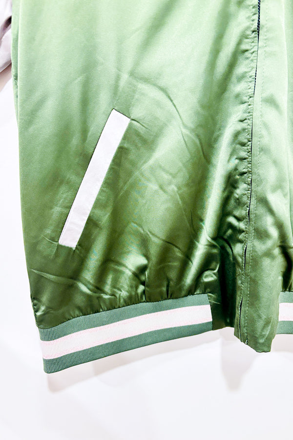 Veste bomber satinée verte et crème brodée ''fly away''* seconde main - Forever21- La Penderie du Paradis