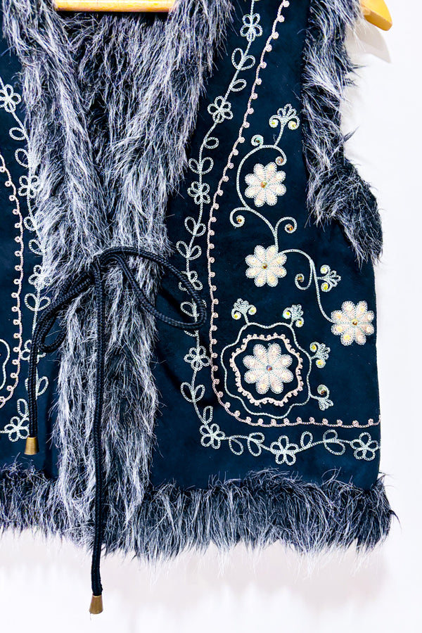 Veste noire avec intérieur fausse fourrure seconde main - Nitrogen- La Penderie du Paradis