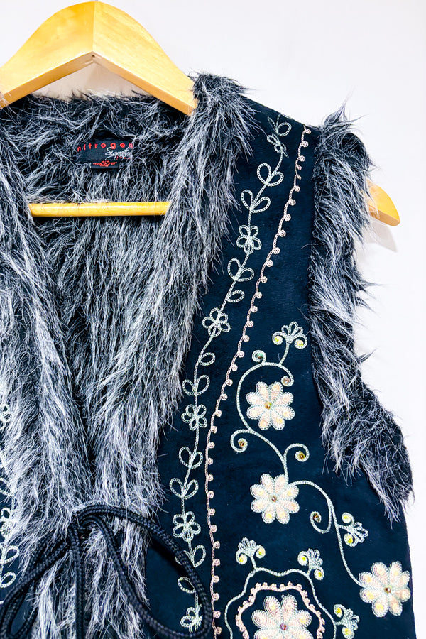 Veste noire avec intérieur fausse fourrure seconde main - Nitrogen- La Penderie du Paradis
