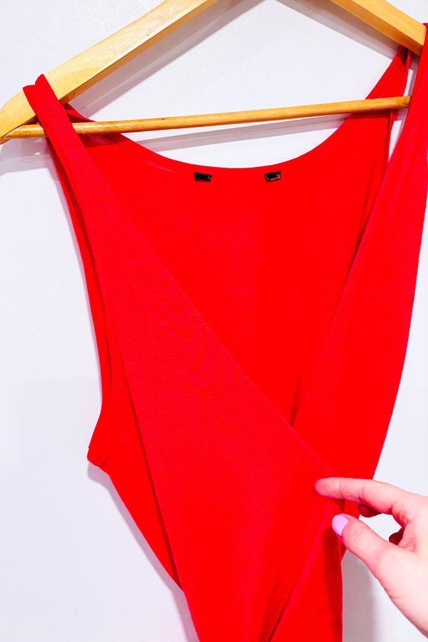 Cardigan sans manche rouge à nouer seconde main - Autres- La Penderie du Paradis