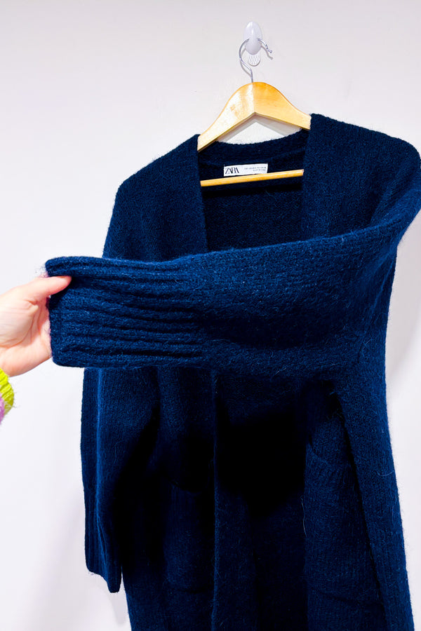 Cardigan oversized marine en laine seconde main - Zara- La Penderie du Paradis