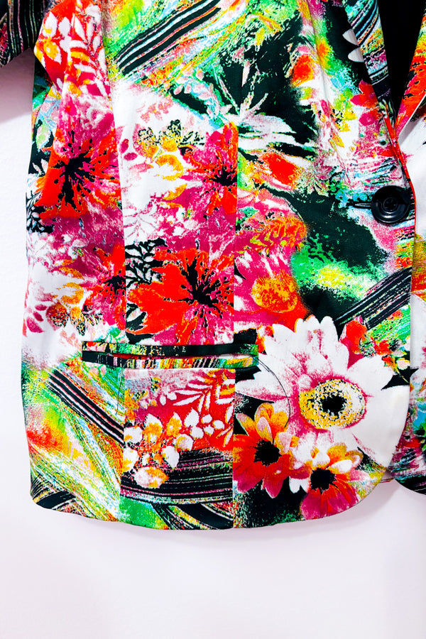 Veston satiné à fleurs multicolores et épaulettes* seconde main - Alison Sheri- La Penderie du Paradis