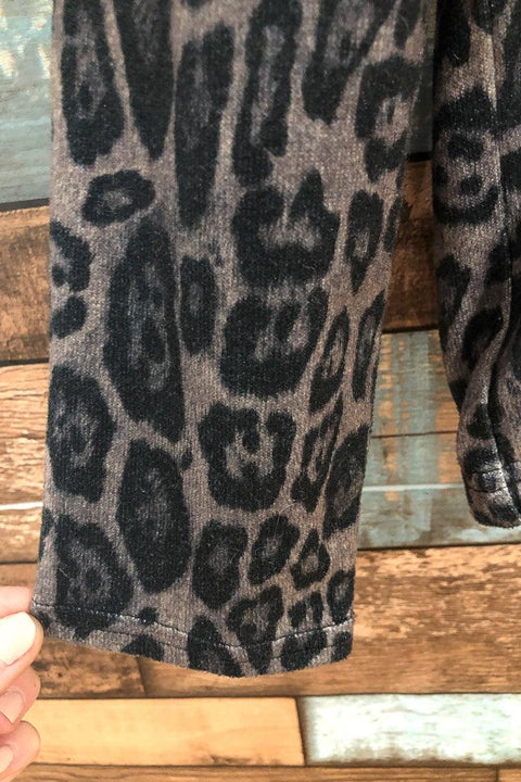 Chandail ample motif léopard ''Fashion'' (m) seconde main Hangar-29   