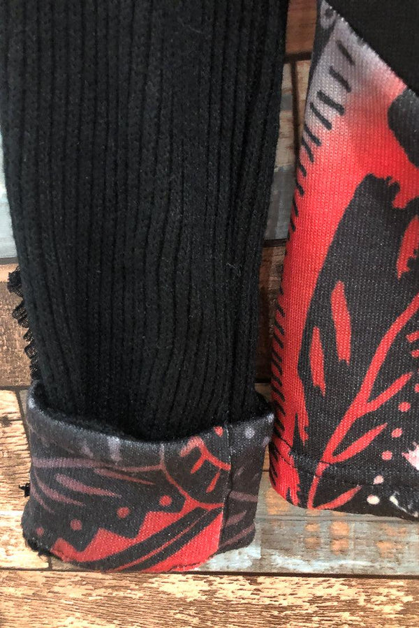 Chandail noir et rouge avec gros col (s) seconde main Point Zero 