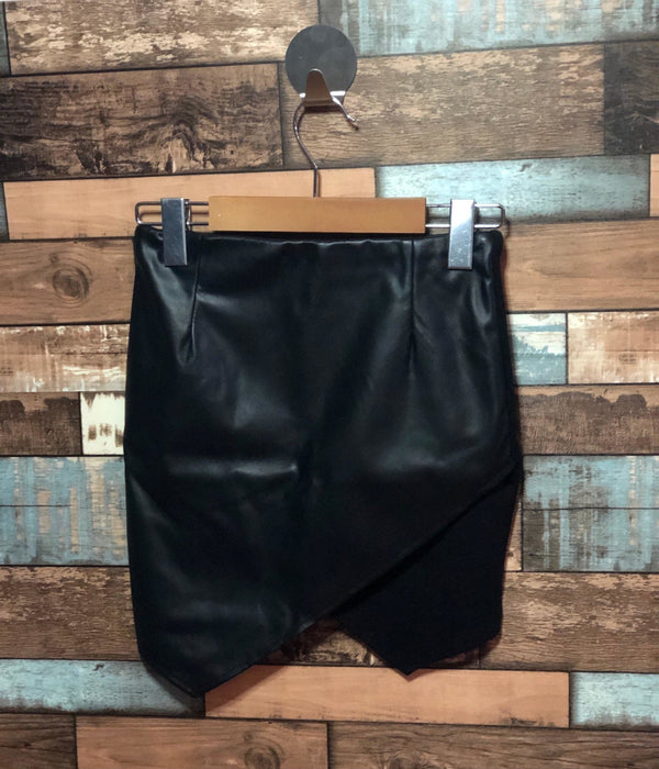 Jupe noire faux cuir (xs) seconde main Sirens 