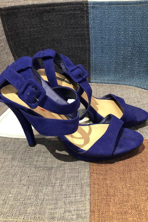 Sandales bleues en suède talon haut (6.5) seconde main Forever21 